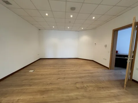 0 bed Office For Rent in Ta' Xbiex, Ta' Xbiex - thumb 7