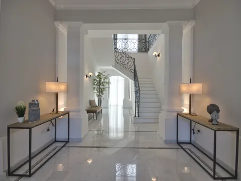 4 bed Town House For Rent in Ta' Xbiex, Ta' Xbiex - thumb 1