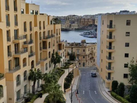 3 bed Apartment For Rent in St Julian's, St Julian's - thumb 15