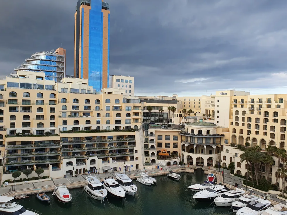 3 bed Apartment For Rent in St Julian's, St Julian's - thumb 2