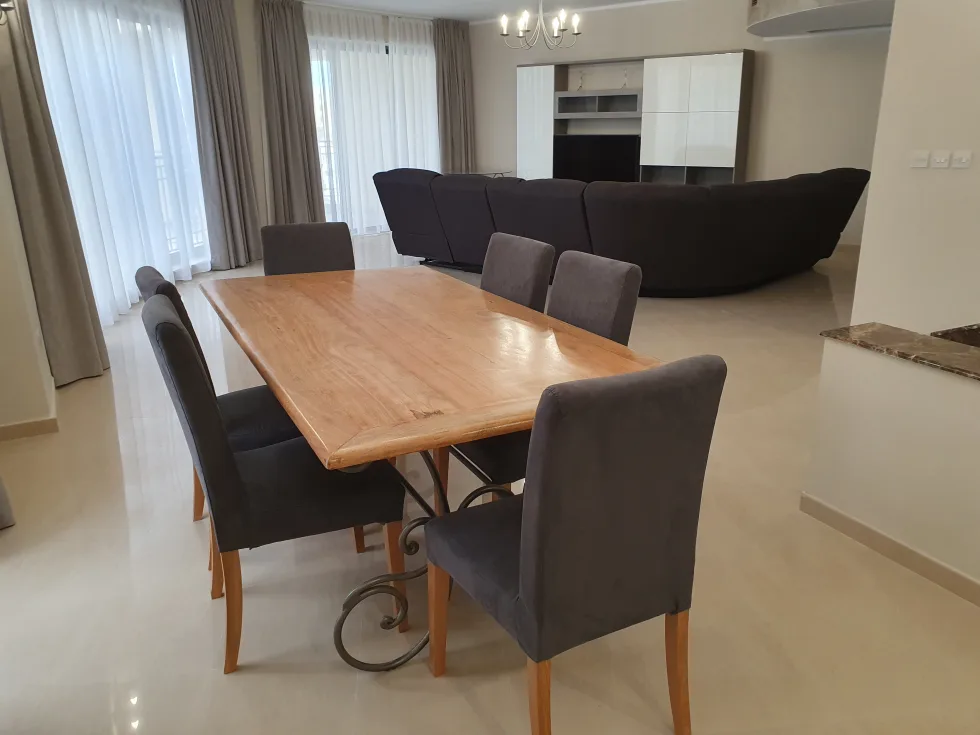 3 bed Apartment For Rent in St Julian's, St Julian's - thumb 6