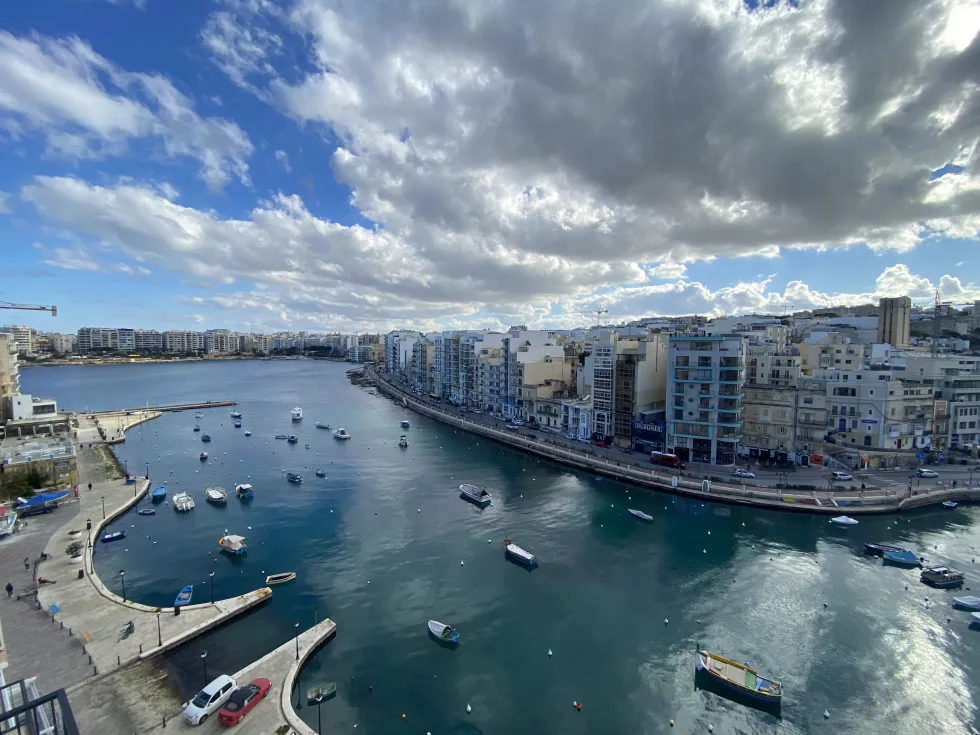 3 bed Penthouse For Rent in St Julian's, St Julian's - thumb 1