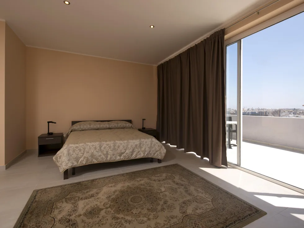 19 bed Hotel For Rent in St Julian's, St Julian's - thumb 1