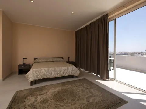 19 bed Hotel For Rent in St Julian's, St Julian's - thumb 1