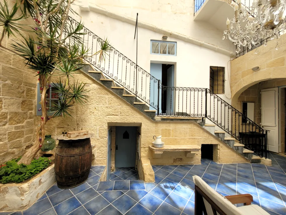 4 bed House of Character For Rent in Zurrieq, Zurrieq - thumb 3