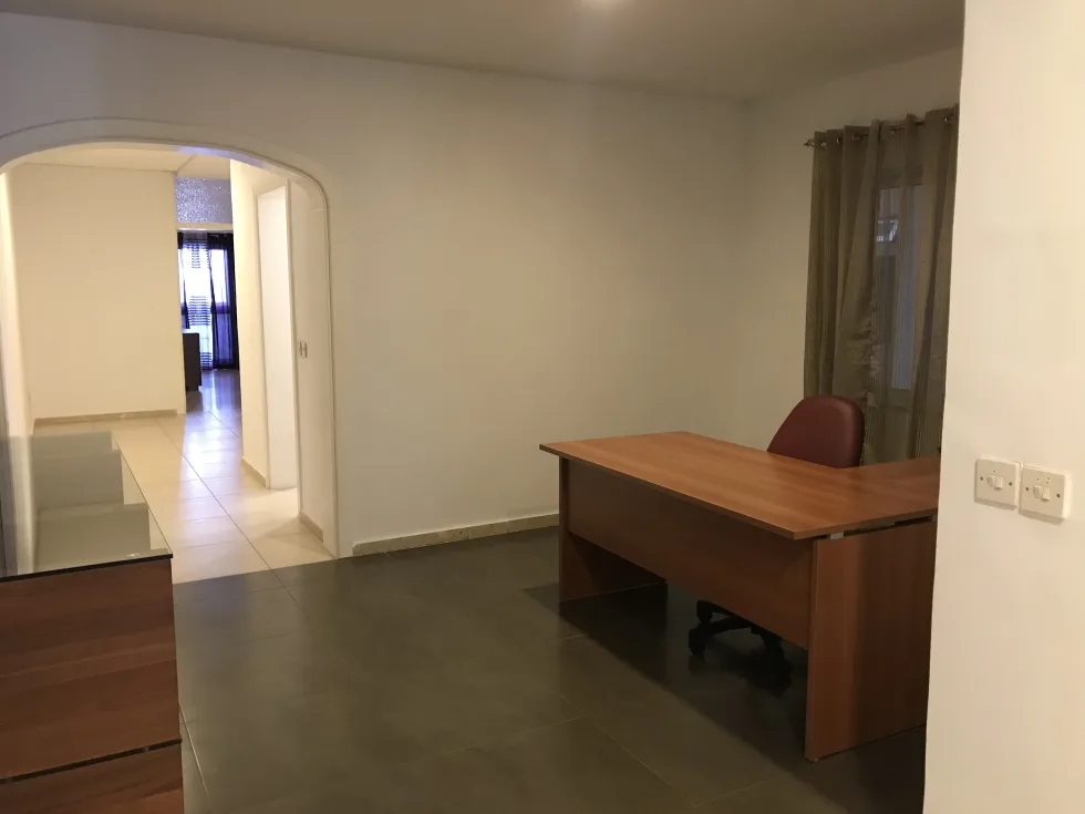 3 bed Apartment For Rent in Sliema, Sliema - thumb 12