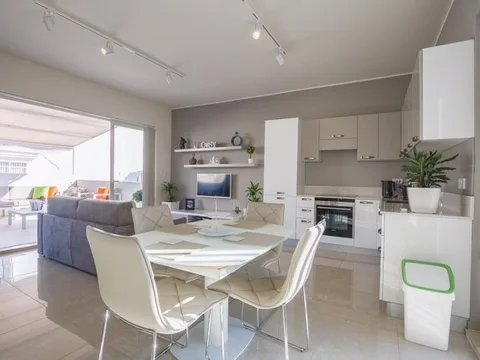 1 bed Penthouse For Rent in Sliema, Sliema - thumb 8