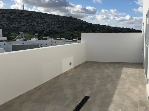 3 bed Penthouse For Rent in Bahar ic-Caghaq, Bahar ic-Caghaq - thumb 1