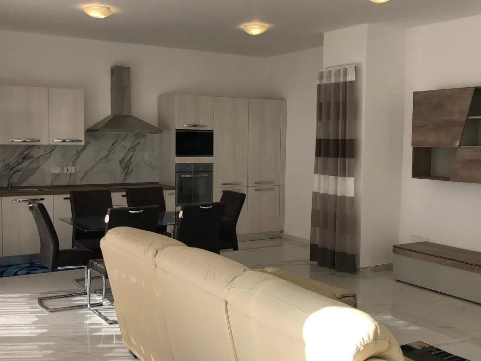 3 bed Penthouse For Rent in Bahar ic-Caghaq, Bahar ic-Caghaq - thumb 11