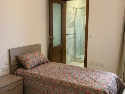 3 bed Penthouse For Rent in Bahar ic-Caghaq, Bahar ic-Caghaq - thumb 7