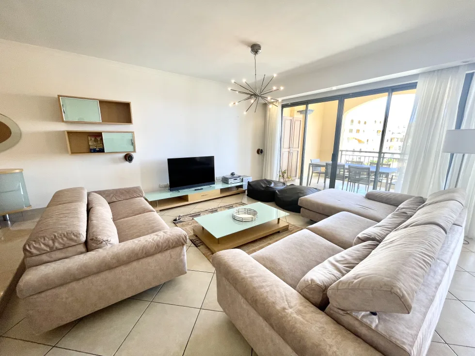 3 bed Apartment For Rent in St Julian's, St Julian's - thumb 4