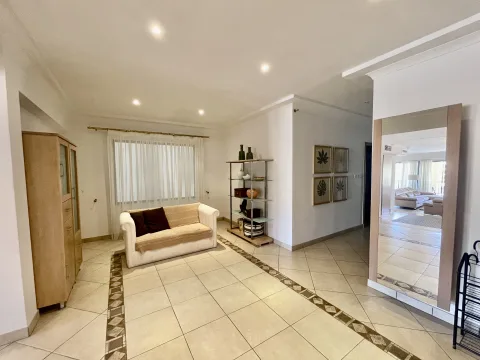 3 bed Apartment For Rent in St Julian's, St Julian's - thumb 9