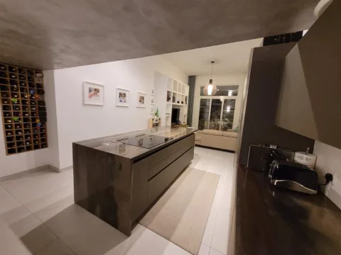 3 bed Apartment For Rent in Sliema, Sliema - thumb 8