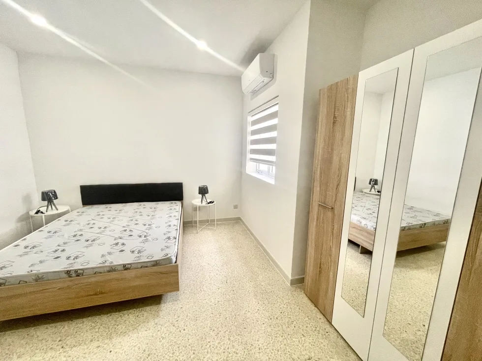 3 bed Apartment For Rent in Ta' Xbiex, Ta' Xbiex - thumb 8