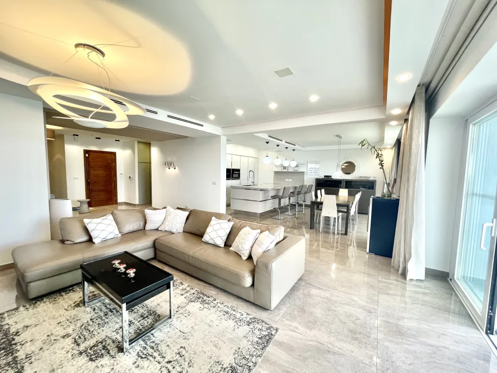 3 bed Apartment For Rent in Sliema, Sliema - thumb 6