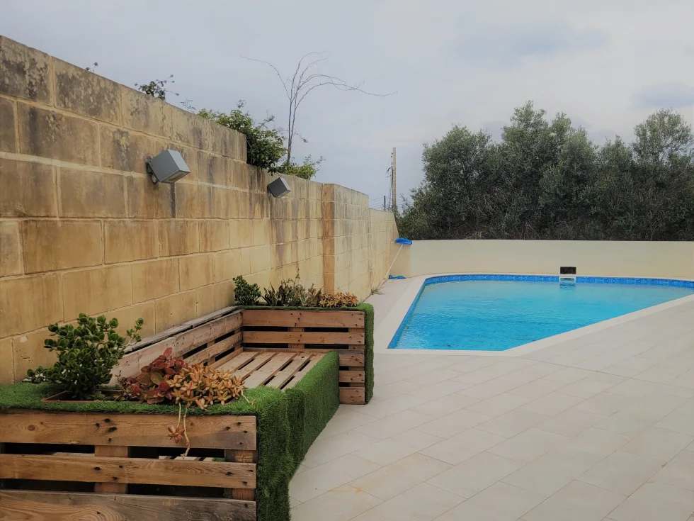 4 bed Villa For Rent in Naxxar, Naxxar - thumb 2