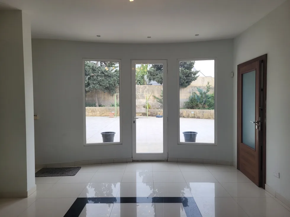 4 bed Villa For Rent in Naxxar, Naxxar - thumb 6