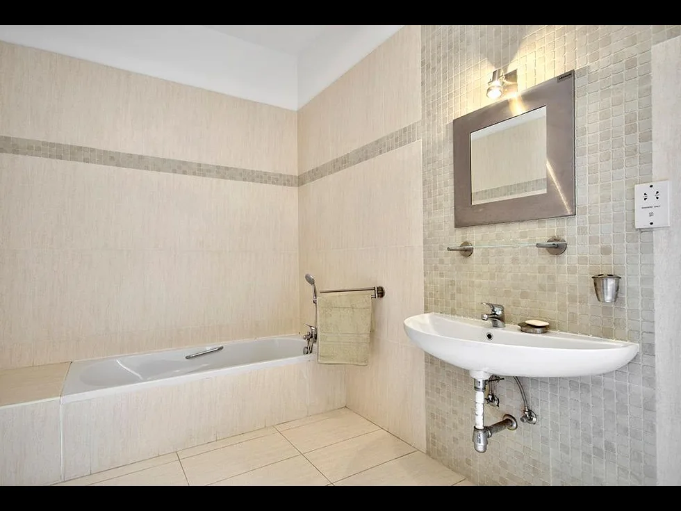 3 bed Apartment For Rent in St Julian's, St Julian's - thumb 11