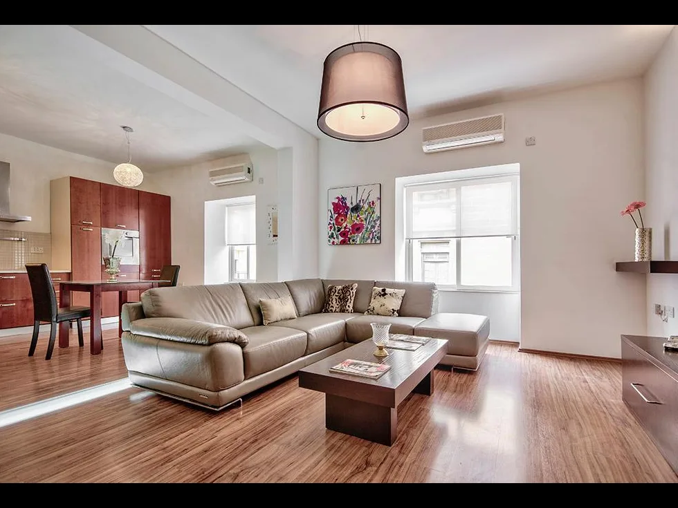 3 bed Apartment For Rent in St Julian's, St Julian's - thumb 3