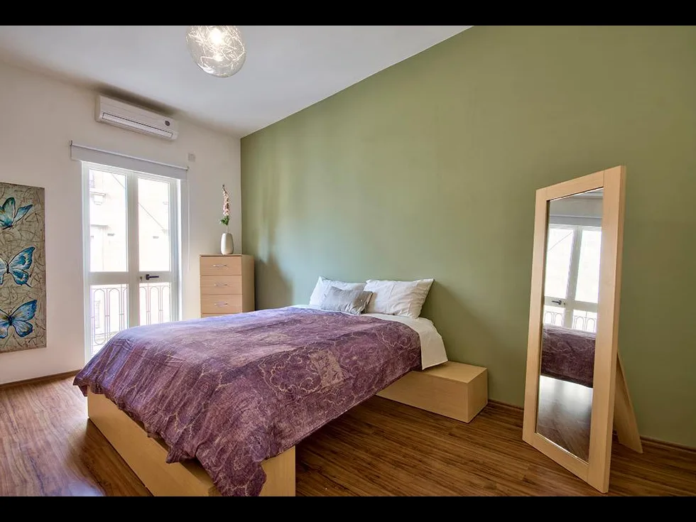 3 bed Apartment For Rent in St Julian's, St Julian's - thumb 8