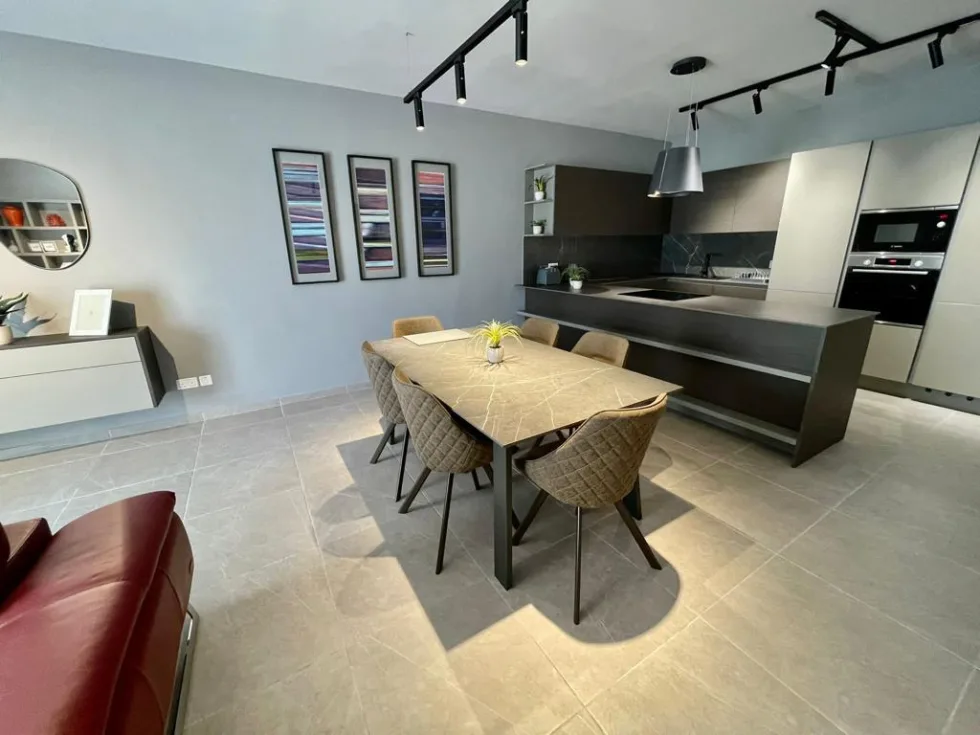 3 bed Apartment For Rent in Sliema, Sliema - thumb 2