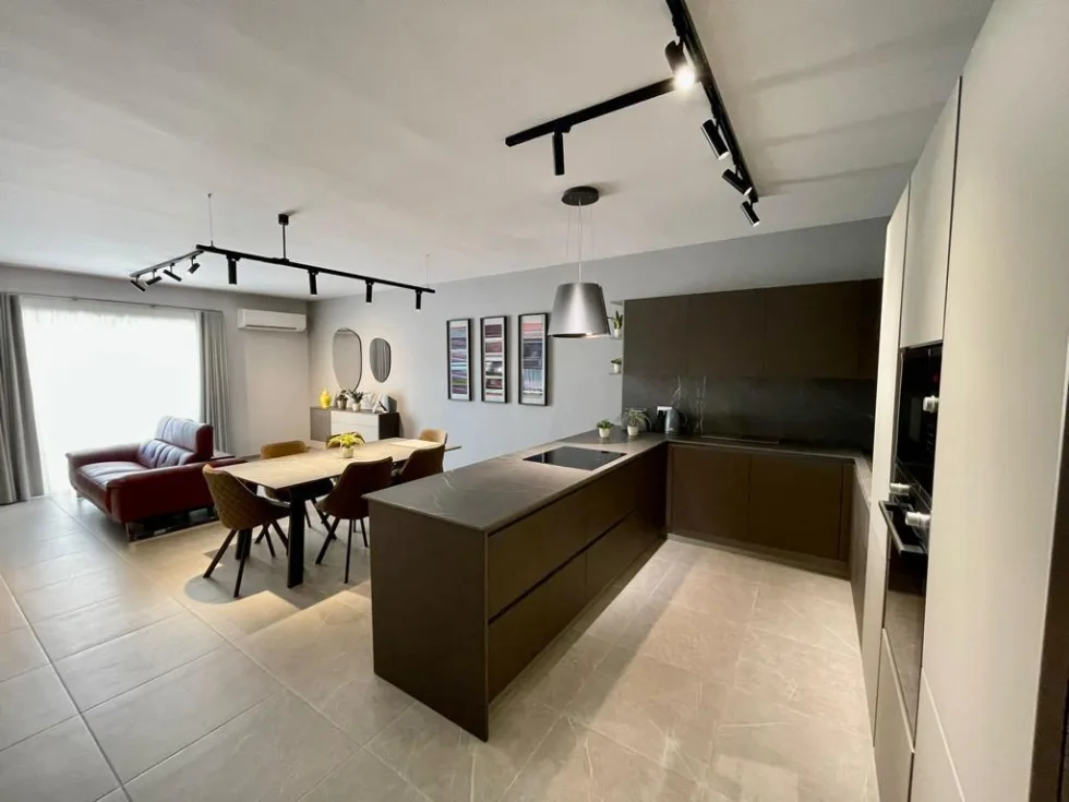 3 bed Apartment For Rent in Sliema, Sliema - thumb 5