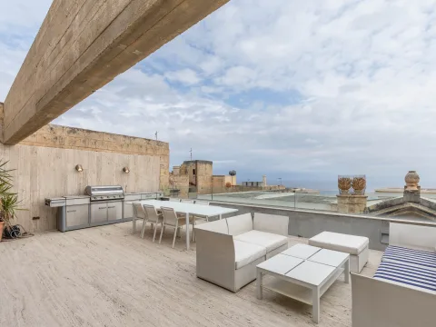 3 bed Town House For Rent in Valletta, Valletta - thumb 3