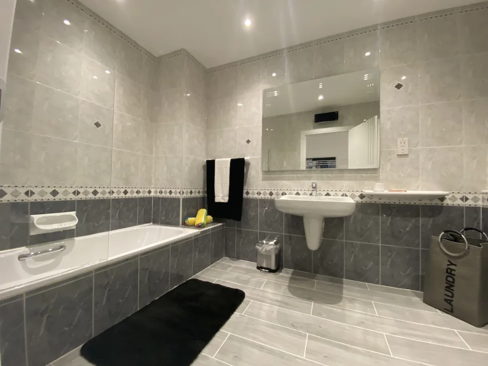 3 bed Apartment For Rent in Sliema, Sliema - thumb 10