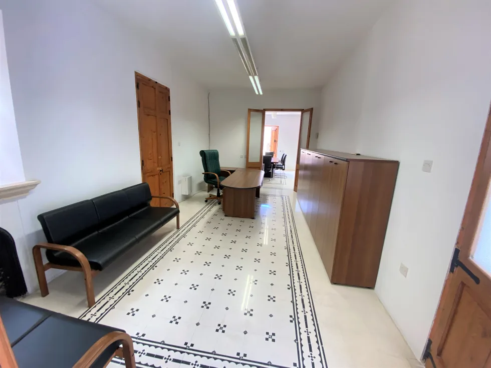 0 bed Office For Rent in Valletta, Valletta - thumb 1