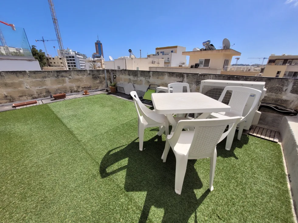 3 bed Terraced House For Rent in St Julian's, St Julian's - thumb 18