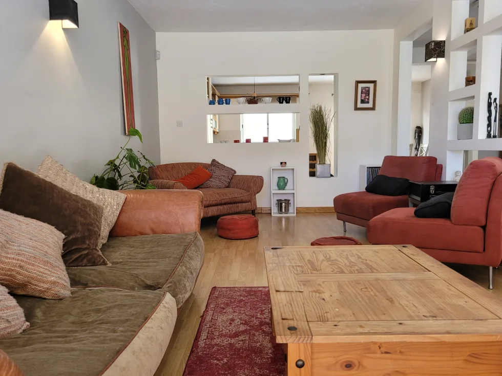 3 bed Terraced House For Rent in St Julian's, St Julian's - thumb 2