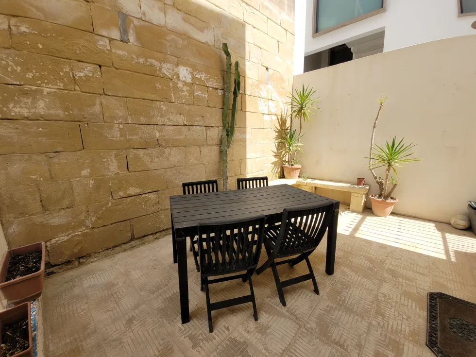 3 bed Terraced House For Rent in St Julian's, St Julian's - thumb 5