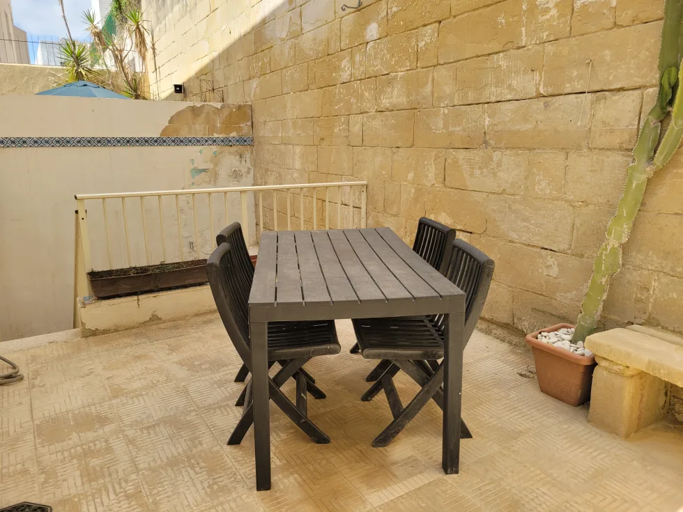 3 bed Terraced House For Rent in St Julian's, St Julian's - thumb 6