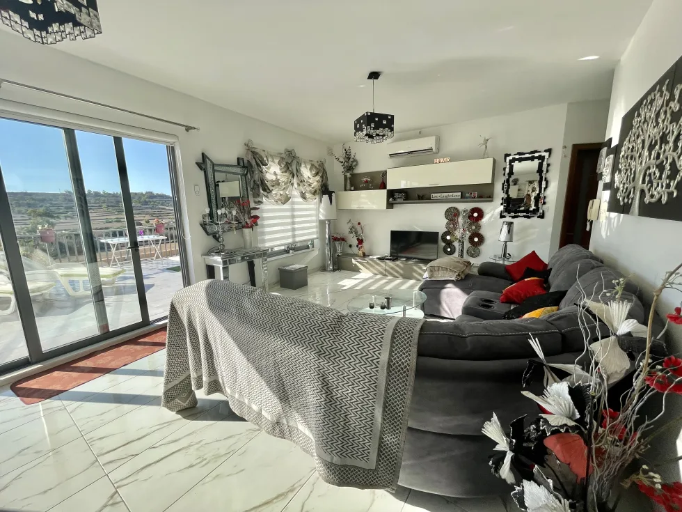 4 bed Penthouse For Sale in Marsaxlokk, Marsaxlokk - thumb 3