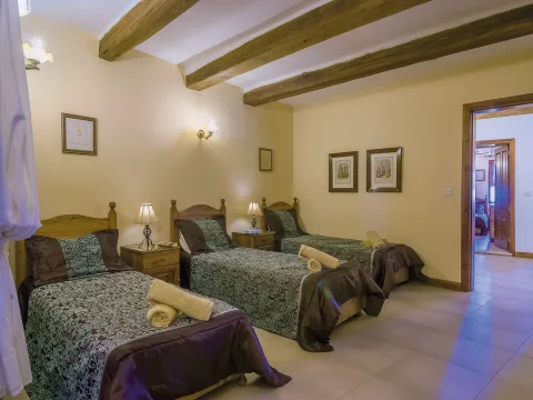 4 bed Villa For Rent in Zejtun, Zejtun - thumb 14