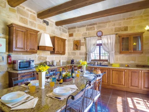 5 bed Villa For Rent in Zejtun, Zejtun - thumb 10