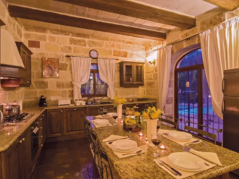 5 bed Villa For Rent in Zejtun, Zejtun - thumb 12