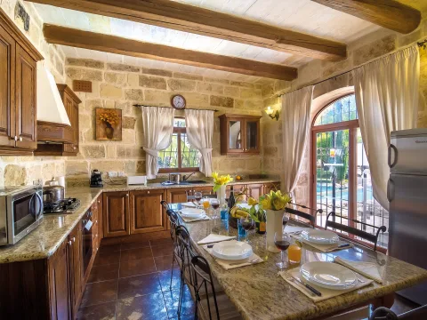 5 bed Villa For Rent in Zejtun, Zejtun - thumb 9