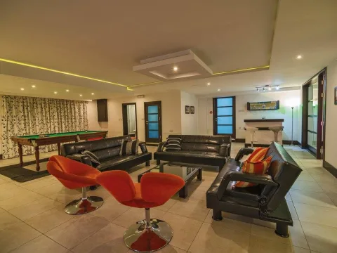 6 bed Villa For Rent in Marsascala, Marsascala - thumb 7