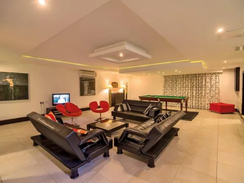 6 bed Villa For Rent in Marsascala, Marsascala - thumb 8