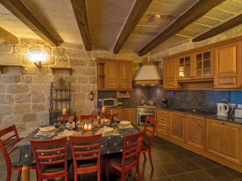 4 bed Villa For Rent in Zejtun, Zejtun - thumb 7