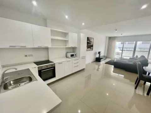 2 bed Apartment For Rent in St Julian's, St Julian's - thumb 5