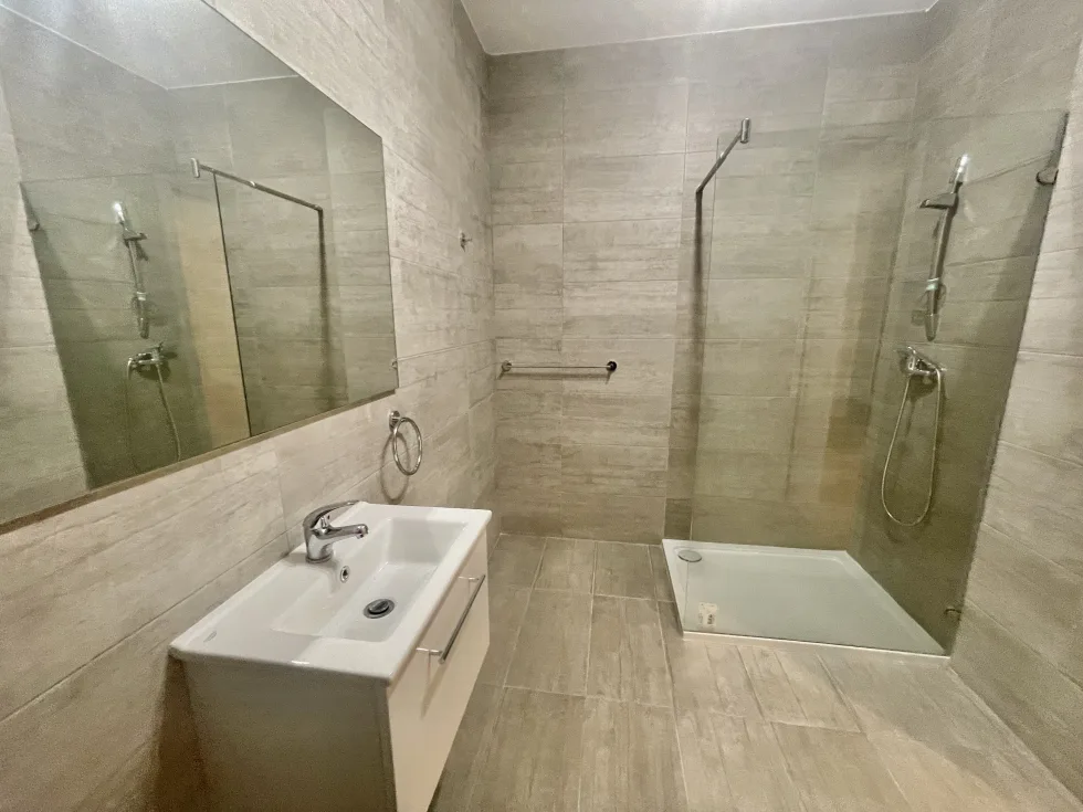 2 bed Apartment For Rent in St Julian's, St Julian's - thumb 8