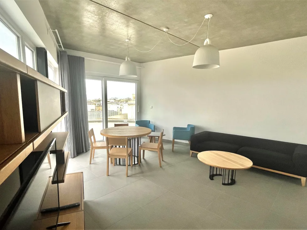 2 bed Penthouse For Rent in Sliema, Sliema - thumb 2