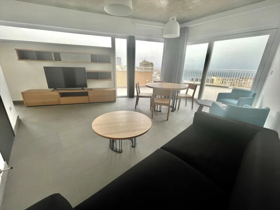 2 bed Penthouse For Rent in Sliema, Sliema - thumb 3