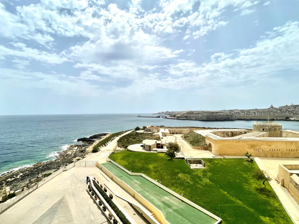 2 bed Apartment For Rent in Sliema, Sliema - thumb 1