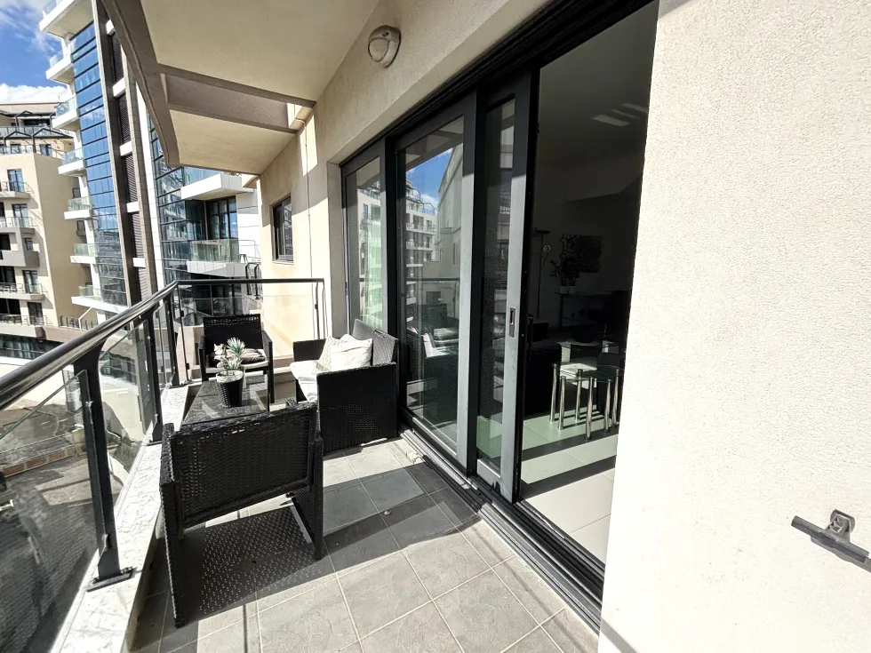 3 bed Apartment For Rent in St Julian's, St Julian's - thumb 2