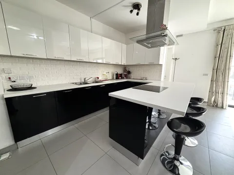 3 bed Apartment For Rent in St Julian's, St Julian's - thumb 3