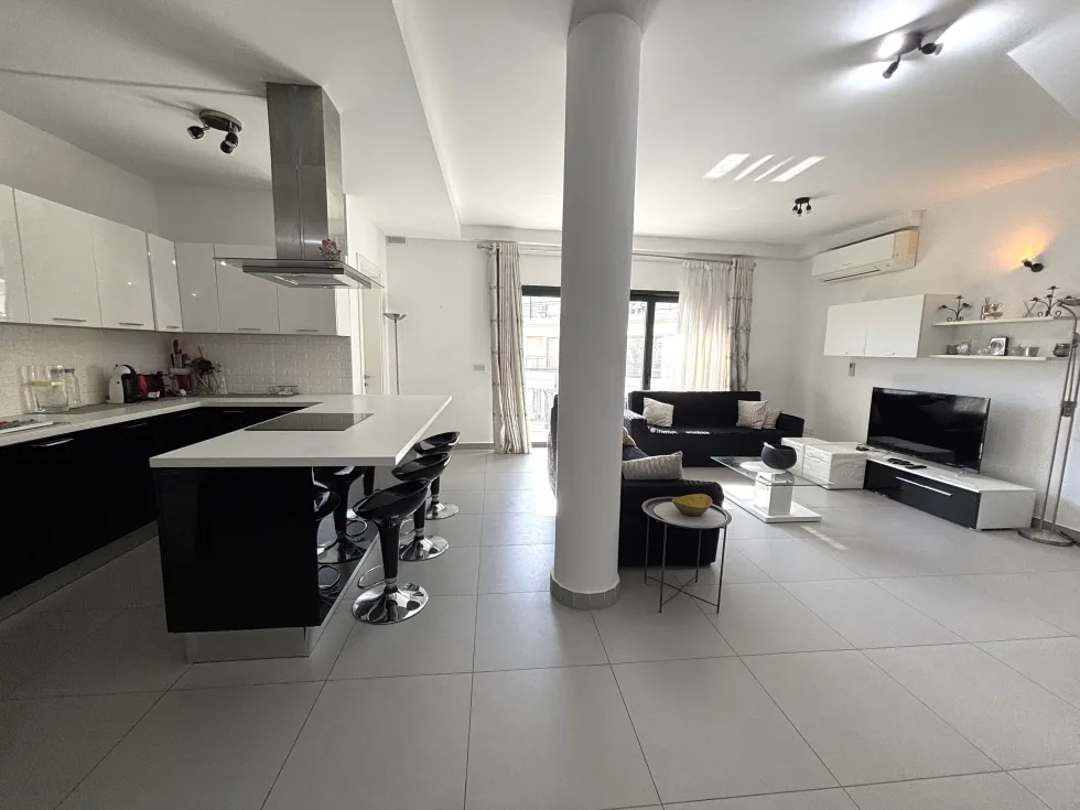 3 bed Apartment For Rent in St Julian's, St Julian's - thumb 6
