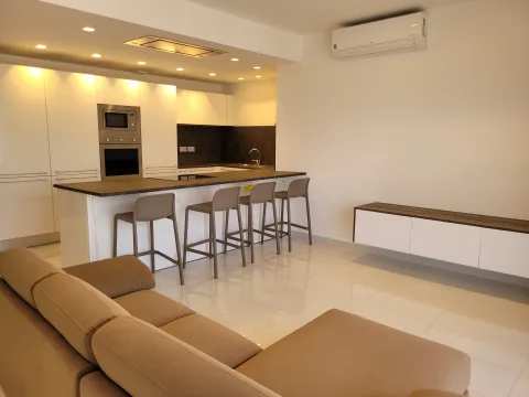 3 bed Apartment For Rent in Sliema, Sliema - thumb 1